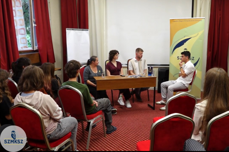 Harmadik alkalommal gyűlt össze a Diákparlament, ahol izgalmas ötletek és javaslatok születtek. Az ülés során a diákok aktívan részt vettek a vitákban, és kreatív megoldásokat kerestek a közös problémákra. A rendezvény során számos érdekes téma került ter