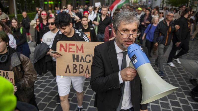 Hadházy Ákos ismét a Ferenciek terére hívja az embereket, hogy jövő keddén közösen fejezzék ki véleményüket egy fontos ügy mellett.