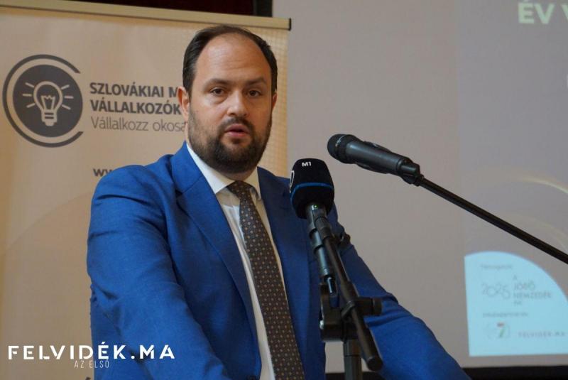 A Határtalanul Középiskolai Vetélkedő nagydöntője elérte a végső stádiumát, és ezzel egy izgalmas fejezet zárult le.