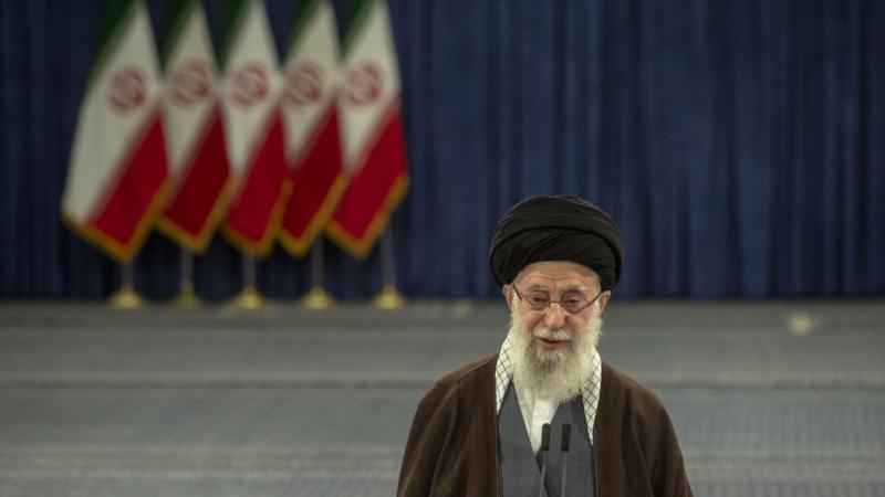 Irán legfőbb vezetője váratlanul előbújt bunkeréből, és azonnal éles szavakkal fordult ellenfeleihez.