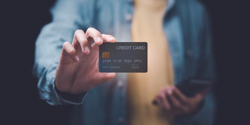 Már közel minden 100. bankszámlához tartozik egy másodlagos azonosító, ami új lendületet ad az egyszerűbb utalásoknak. Ez az E-volution világa, ahol a digitális megoldások és a hagyományos pénzügyek találkoznak. Fedezd fel az élet virtuális dimenzióját, a