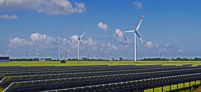 Romániában először történt meg, hogy a napenergia kapacitása meghaladta a szén- és gázerőművekét – számolt be róla az Alternativ Energia.