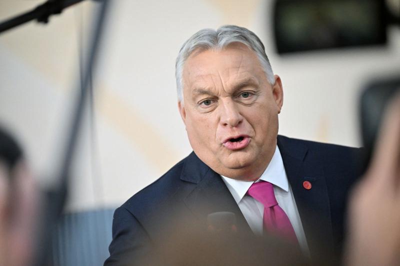 Orbán Viktor ismételten egy újabb ország bizalmát veszítette el, amely a magyarok körében népszerű politikai figura.