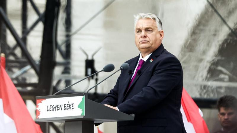 Orbán: Fontos, hogy párbeszédet folytassunk a megtévesztett magyar állampolgárokkal | 24.hu