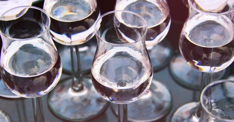 A helyzet súlyos, a pálinka harcba száll a túlélésért.